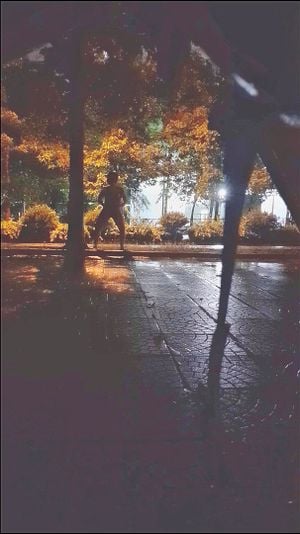 nude in the street, be caught and cumming